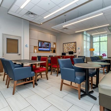 Holiday Inn Express & Suites - Chilliwack East An Ihg Hotel Экстерьер фото