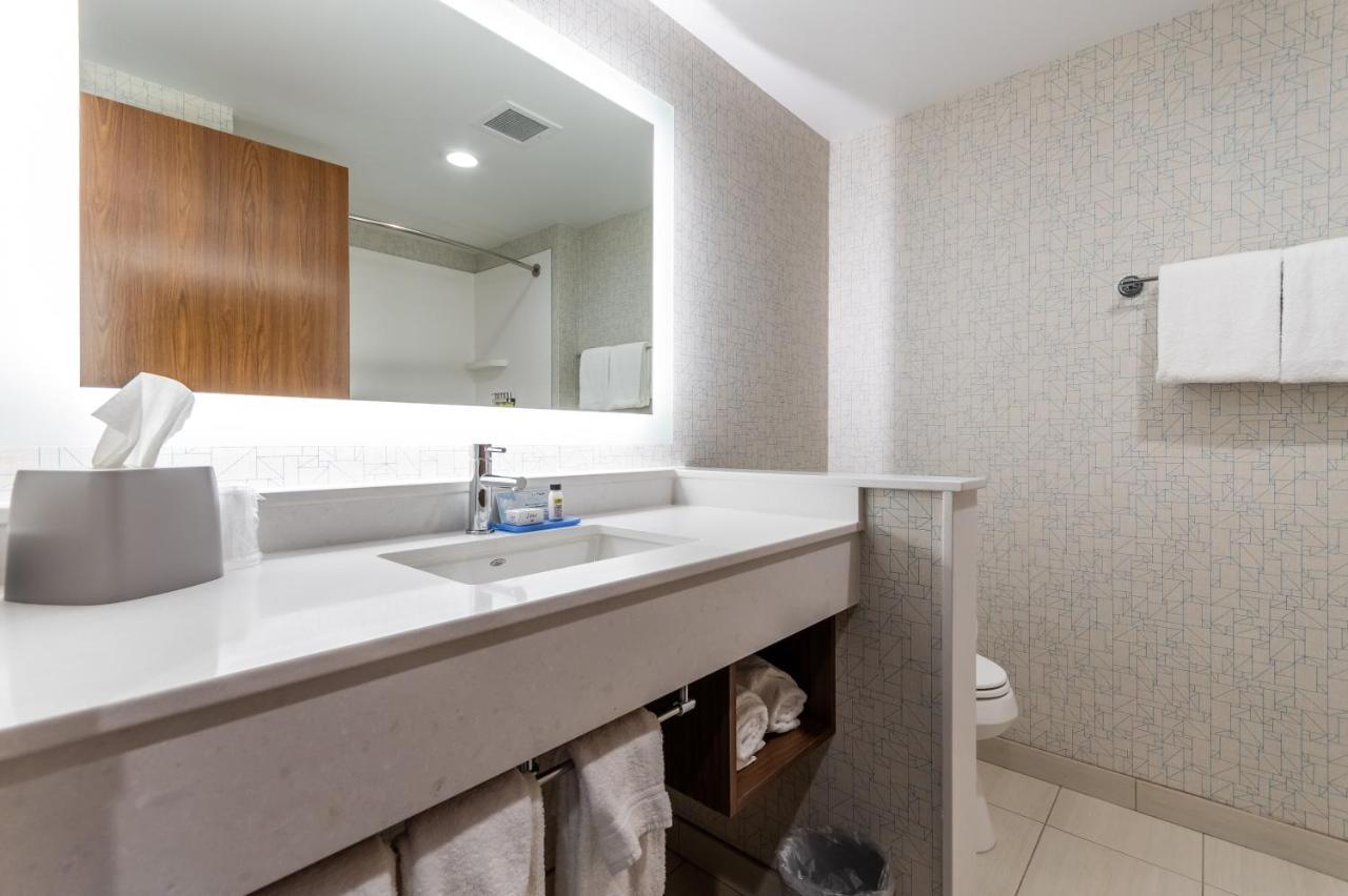 Holiday Inn Express & Suites - Chilliwack East An Ihg Hotel Экстерьер фото