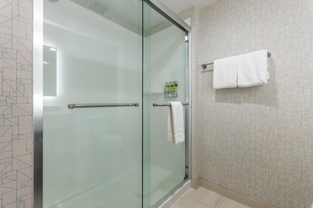 Holiday Inn Express & Suites - Chilliwack East An Ihg Hotel Экстерьер фото