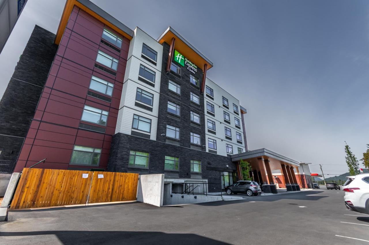 Holiday Inn Express & Suites - Chilliwack East An Ihg Hotel Экстерьер фото